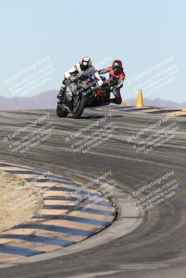 media/Dec-01-2025-Moto Forza (Mon) [[2daa91e15f]]/2-Intermediate Group/Session 2 (Turns 9 and 10)/